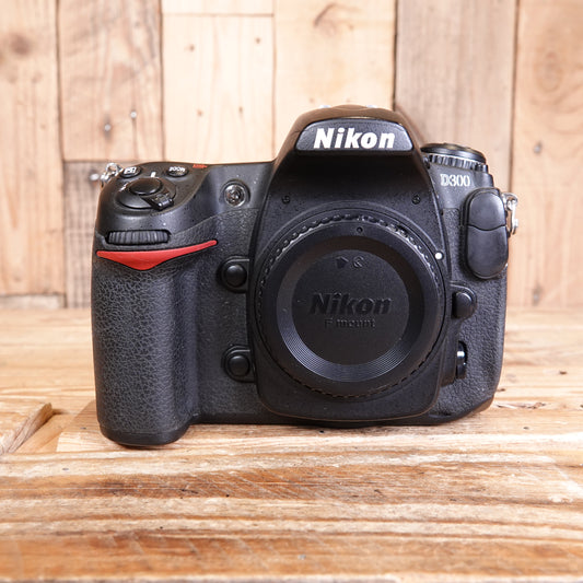 Used Nikon D300 Digital SLR Camera Body