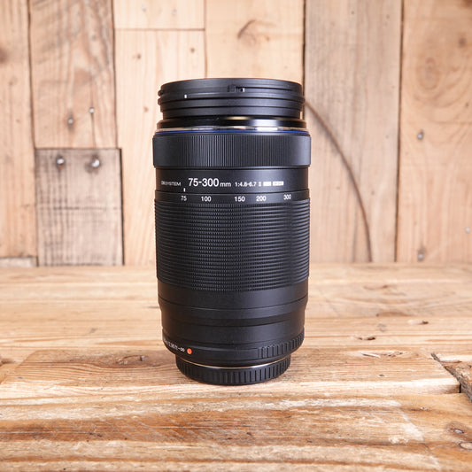 Used OM-SYSTEM M.Zuiko AF 75-300mm F4.8-6.7 II Lens -  Olympus Micro Four Thirds