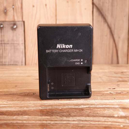 Used Nikon MH-24 US 2-Pin Charger (Designed for American Market)