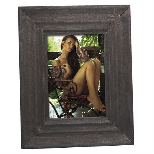 Brest Wood 7x5 Photo Frame Image 1