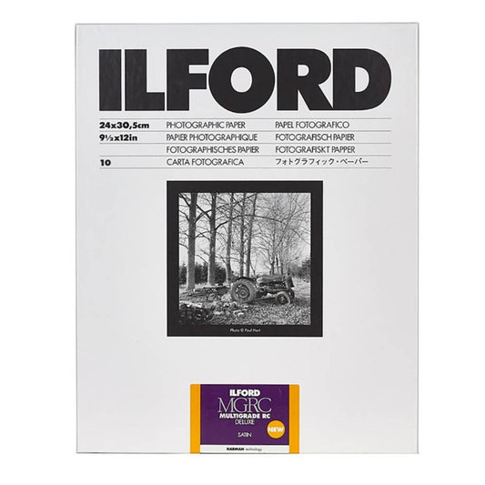 Ilford Glossy 24 x 30.5 (cm) - 10 Pack Multigrade V RC Deluxe Photographic Paper | Image 1