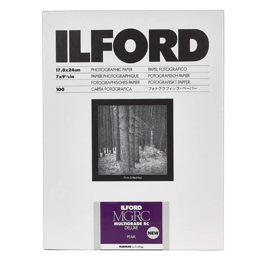 Ilford Glossy 27.9 x 35.6 (cm) - 10 Pack Multigrade V RC Deluxe Photographic Paper | Image 1