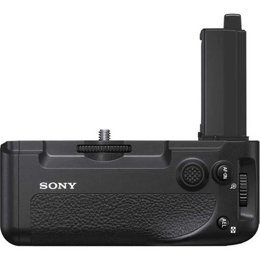 Customer Return Sony VG-C4EM Vertical Grip for Sony A7R IV and A9 II