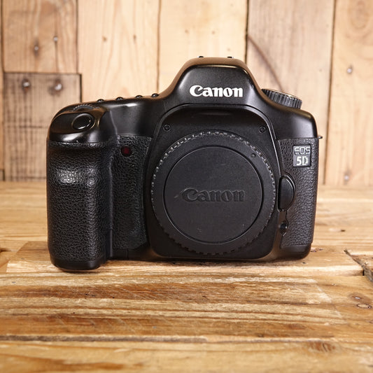 Used Canon EOS 5D Digital SLR Camera Body