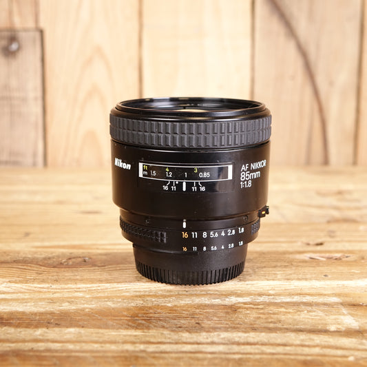 Used Nikon AF 85mm F1.8 Lens