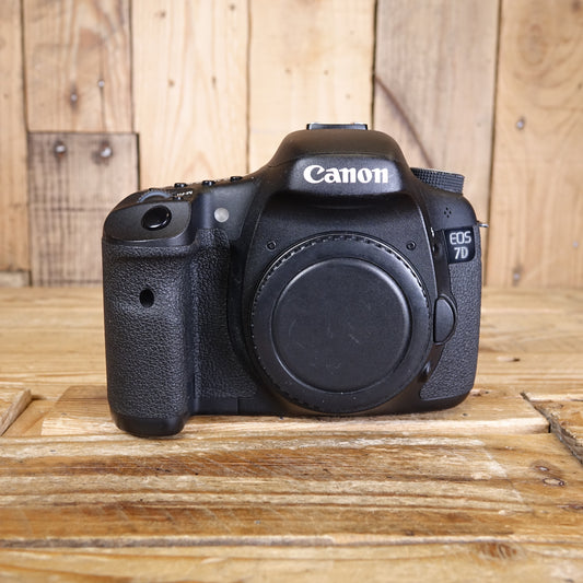 Used Canon 7D DSLR Camera Body