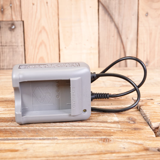 Used Olympus BCS-5 Charger