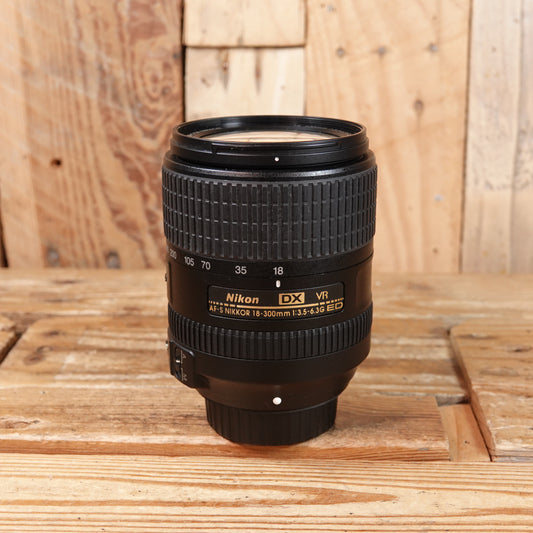 Used Nikon AF-S 18-300mm f3.5-6.3 G ED VR DX Lens
