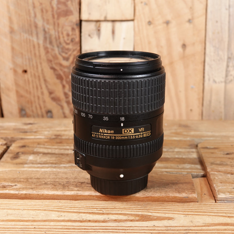 Used Nikon AF-S 18-300mm f3.5-6.3 G ED VR DX Lens