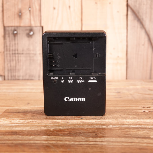 Used Canon LC-E6 US 2-Pin Charger (Designed for American Market)