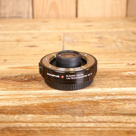 Used Olympus MC-14 Tele Converter 1.4x for 40-150 f2.8 & 300 f4