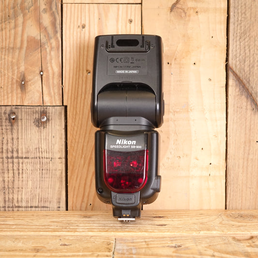 Used Nikon SB-900 Speedlight