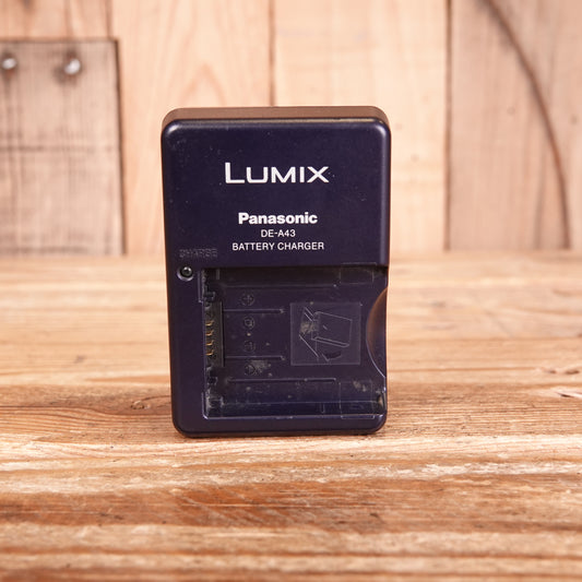 Used Panasonic Lumix DE-A43 US 2-Pin Charger (Designed for American Market)