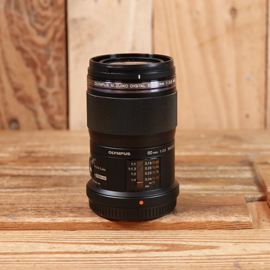 Used Olympus AF M.Zuiko 60mm F2.8 Macro Lens Micro Four Thirds