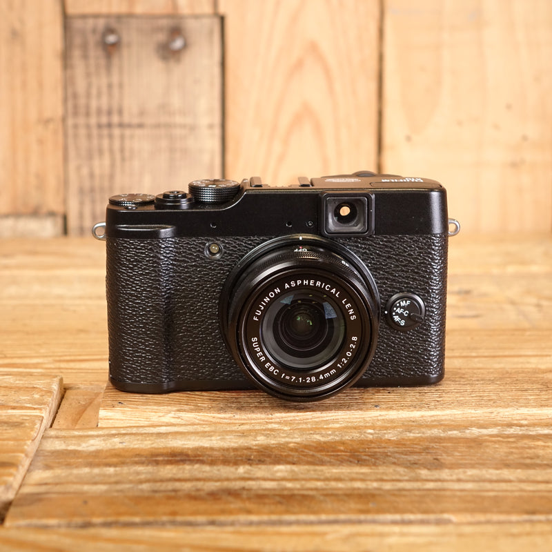 Used Fuji X10 Black Camera