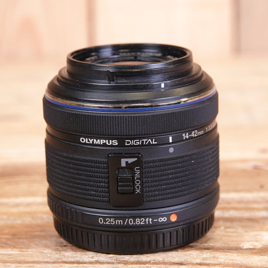 Used Olympus AF 14-42mm F3.5-5.6 II R MSC Black Micro Four Thirds Lens