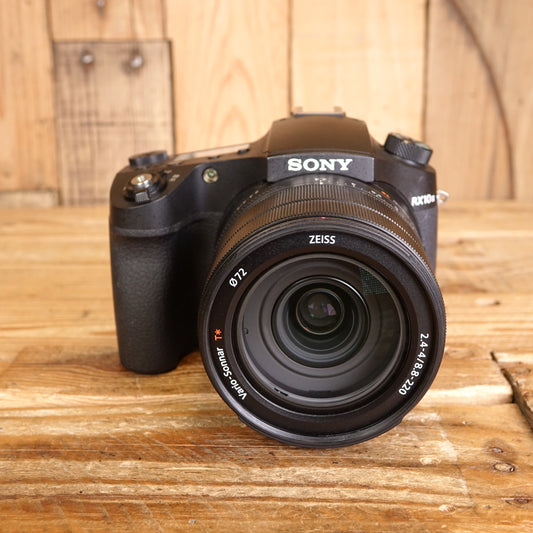 Used Sony CyberShot RX10 Mark III Digital Camera