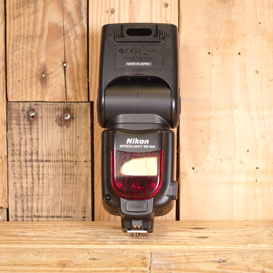 Used Nikon SB-900 Speedlight