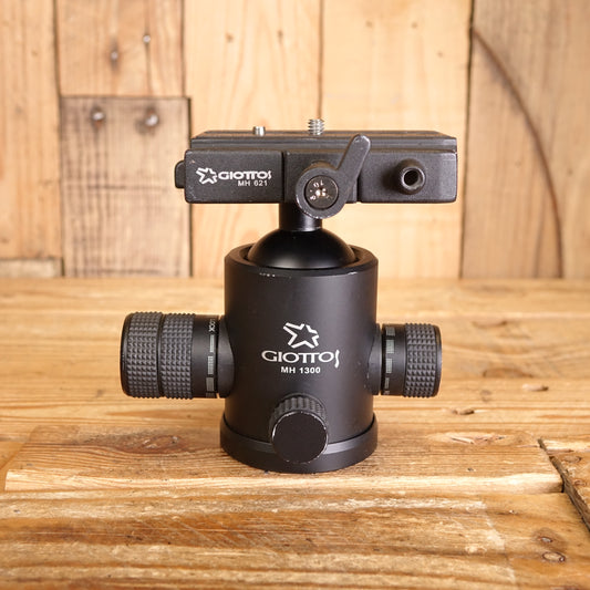Used Giottos MH1300 Ball Head with MH621 Plate