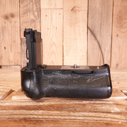 Used Neewer Battery Grip For Canon 5D Mk IV - BG-E20 Replacement