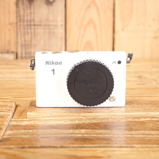 Used Nikon 1 J4 White Digital Camera Body