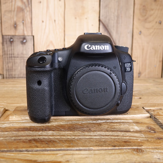 Used Canon 7D DSLR Camera Body