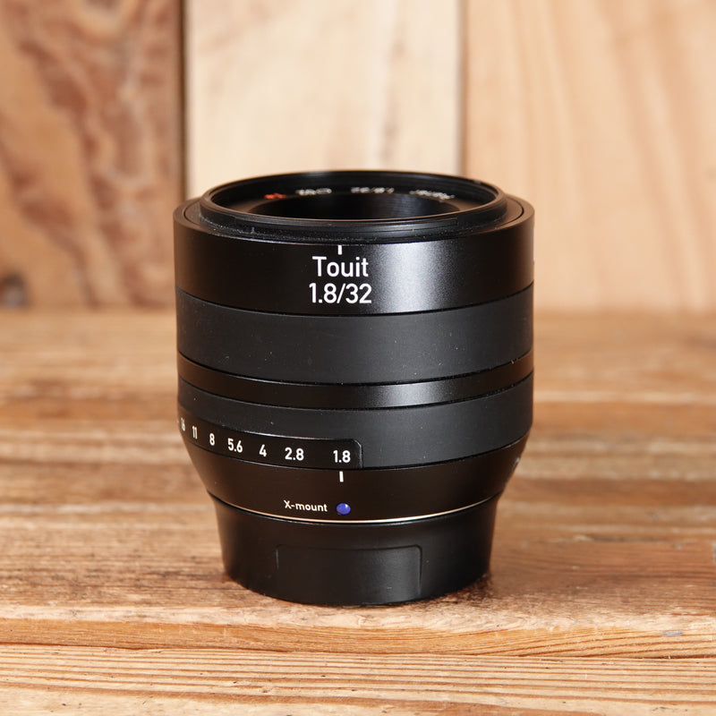 Used Zeiss 32mm F1.8 Touit Lens - Fuji X Mount