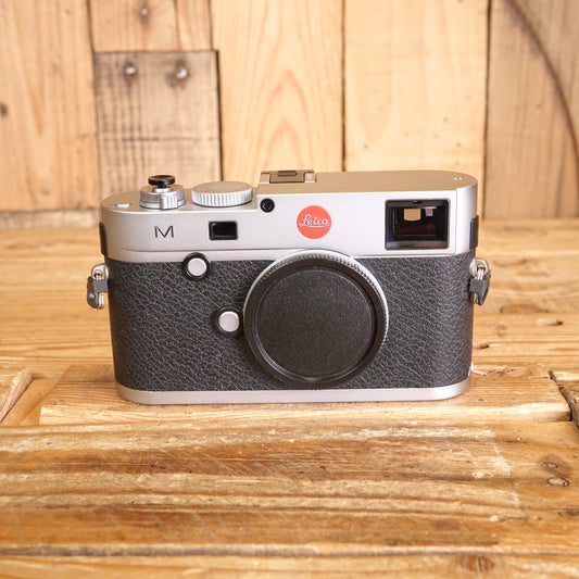 Used Leica M 240 Digital Rangefinder Silver Chrome Camera 10771