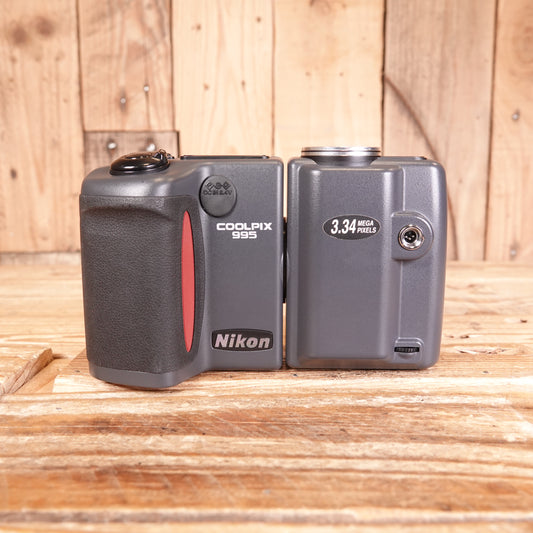 Used Nikon Coolpix 995 Digital Compact Camera