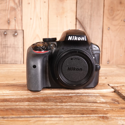 Used Nikon D3300 DSLR Camera Body