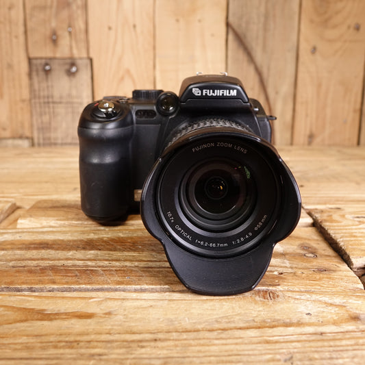 Used Fujifilm Finepix S9500 Bridge Camera