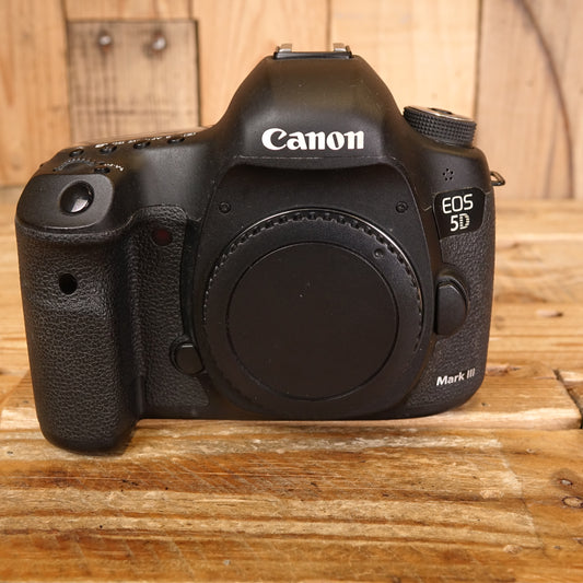 Used Canon EOS 5D Mark III Digital SLR Camera Body