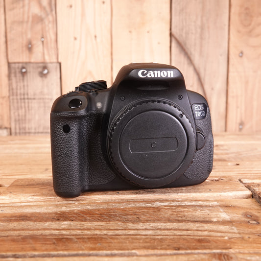Used Canon EOS 700D DSLR Camera Body