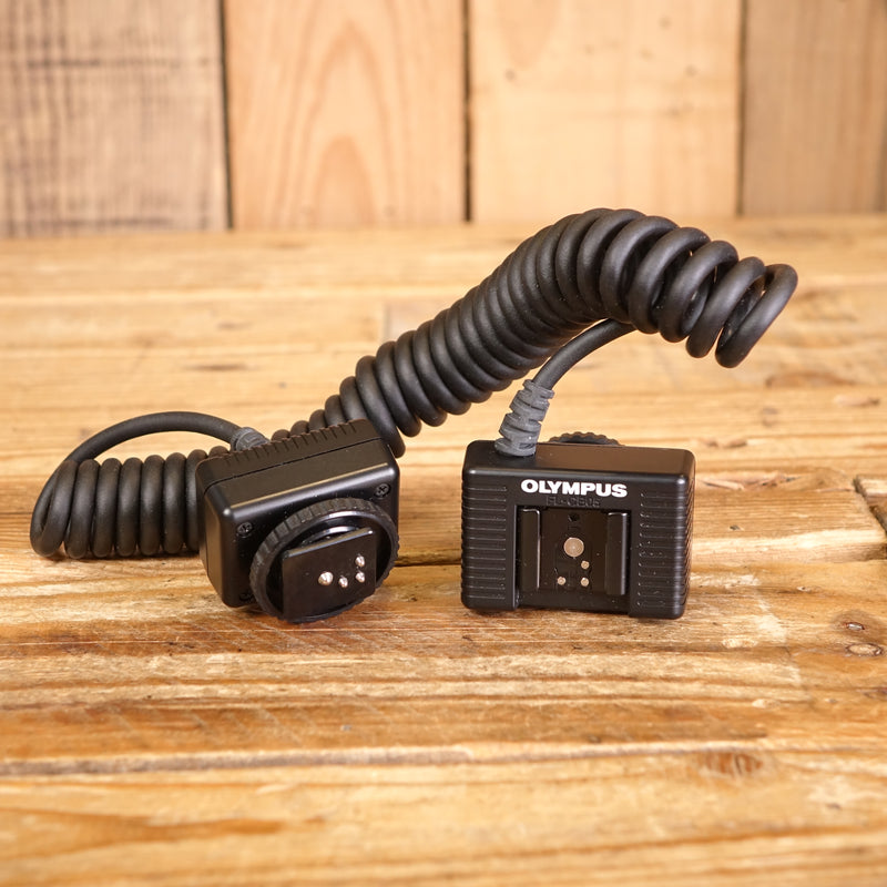Used Olympus FL-CB05  Shoe Mount TTL Flash Cable