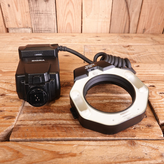 Used Sigma EM-140 DG TTL Macro Ring Flash for Pentax