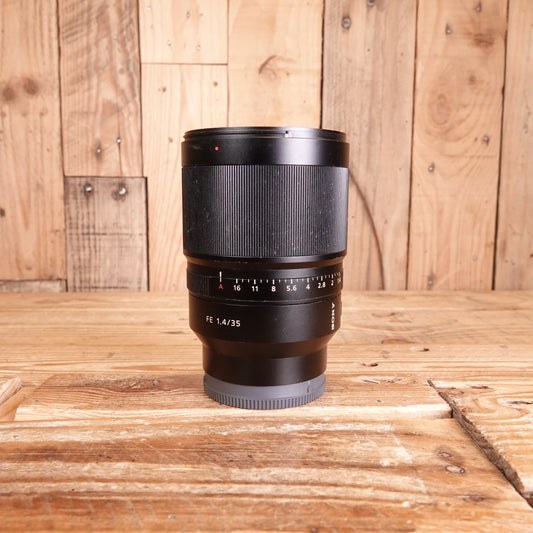 Used Sony FE 35mm F1.4 ZA OSS Carl Zeiss Distagon T* Lens