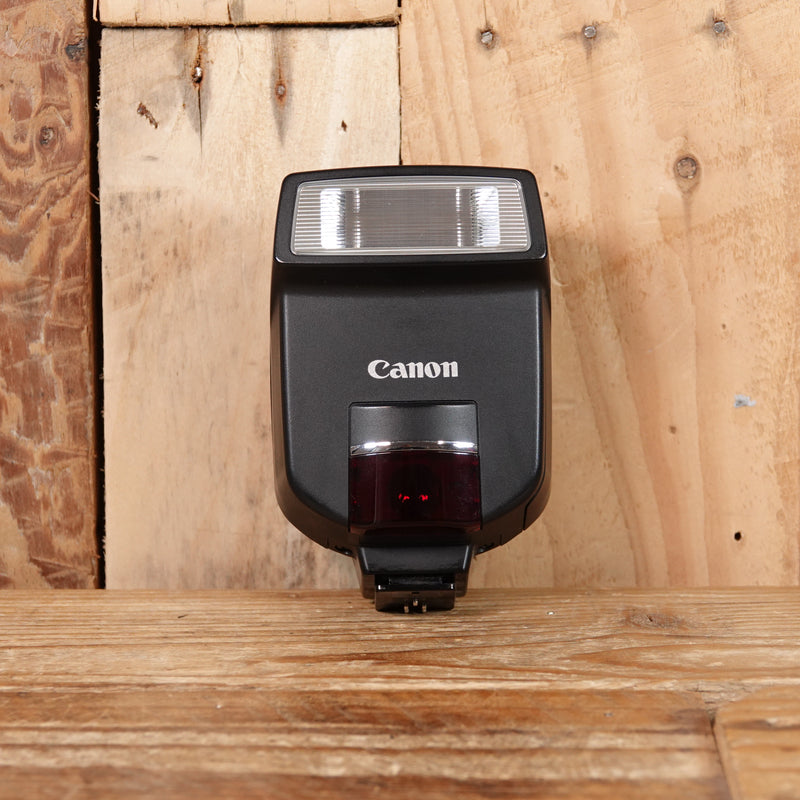 Used Canon 220EX Flash