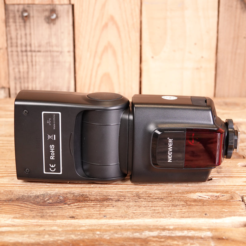 Used Neewer TT560 Speedlite Universal Flashgun