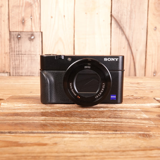Used Sony CyberShot RX100 Mark III Digital Camera