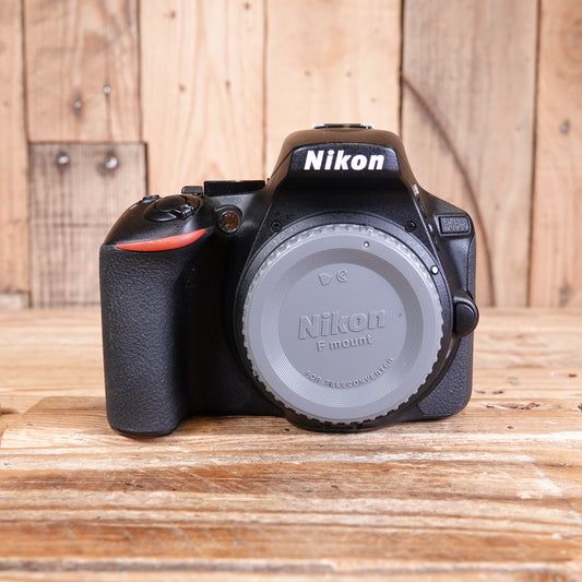 Used Nikon D5600 DSLR Camera Body