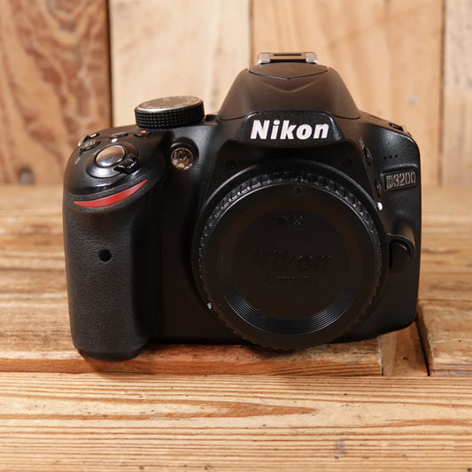 Used Nikon D3200 DSLR Camera Body