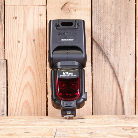 Used Nikon SB-900 Speedlight