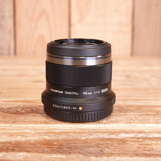 Used Olympus M Zuiko 45mm F1.8 Black Micro Four Thirds Lens