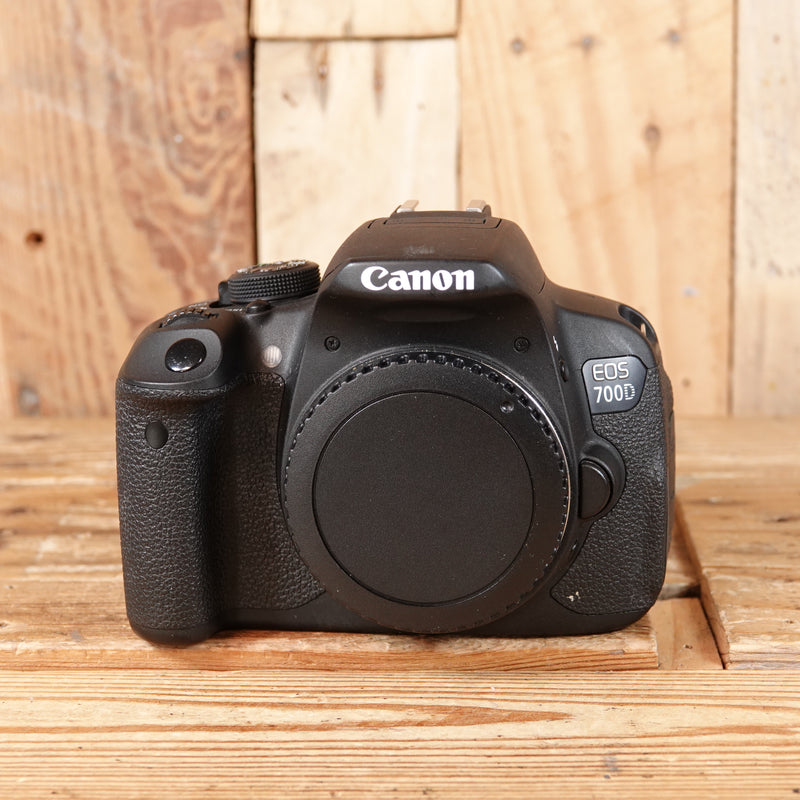 Used Canon EOS 700D DSLR Camera Body
