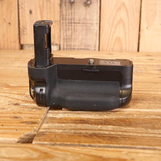 Used Meike MK-A7II Pro Grip