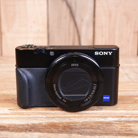 Used Sony CyberShot RX100 Mark III Digital Camera