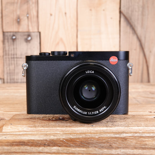 Used Leica Q Black Digital Camera 19000