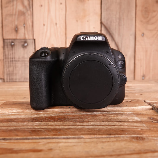 Used Canon EOS 200D Camera Body