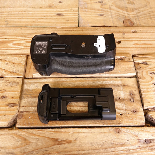 Used Nikon MB-D18 Multi Power Battery Pack for D850