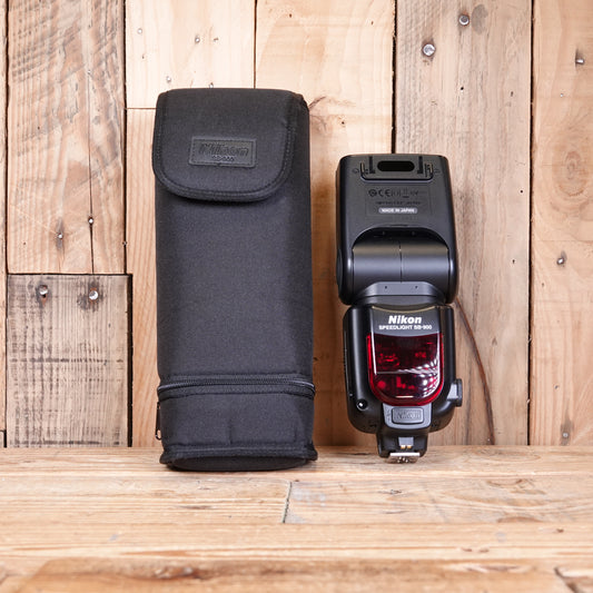 Used Nikon SB-900 Speedlight